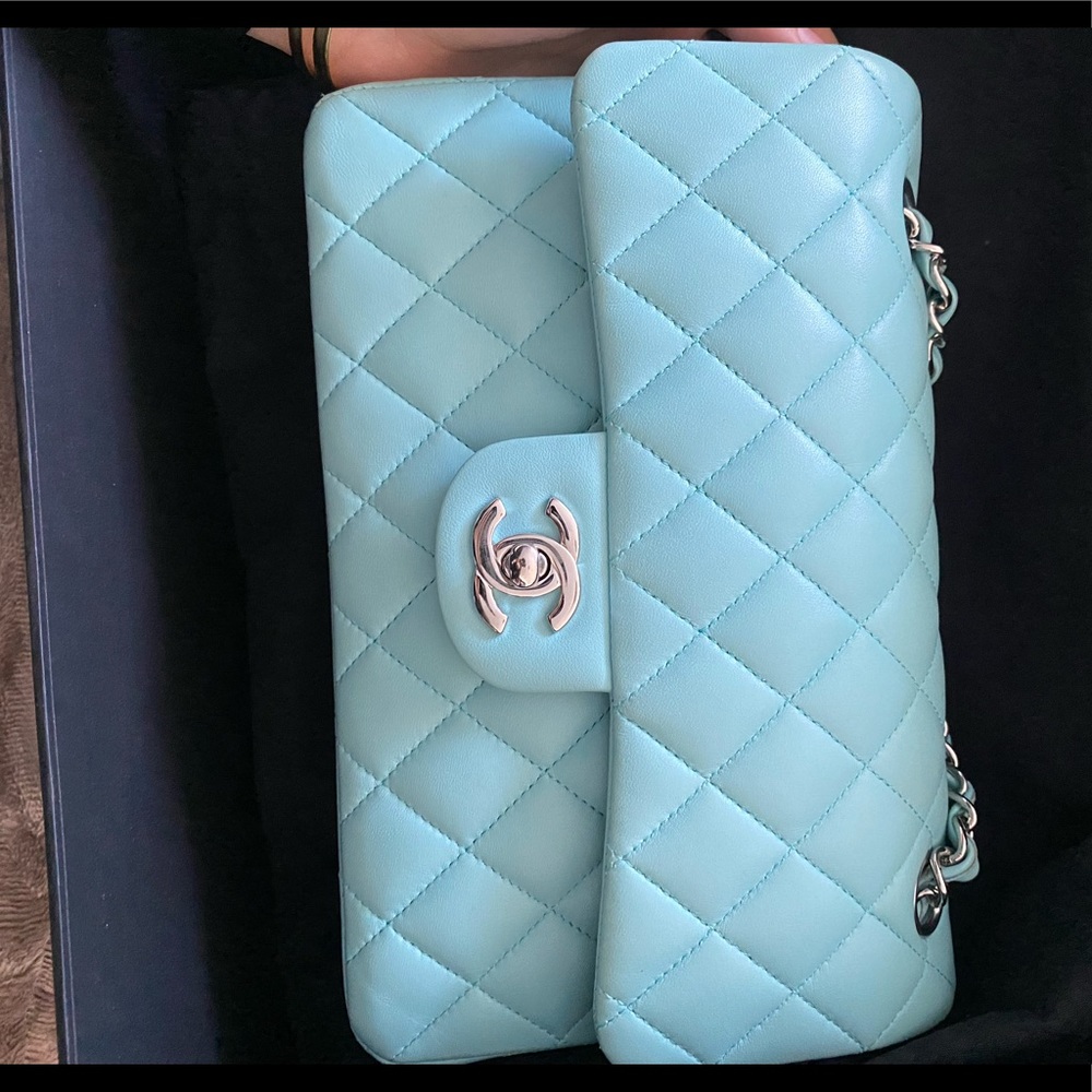 🚫SOLD🚫 Small lambskin w/ silver HW